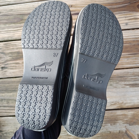 Dansko Volley Clogs Slip Resistant Black Vegan Professional Work Women's Size 37 - Picture 12 of 15